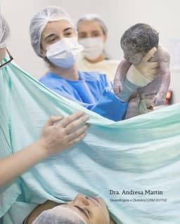 Dra. Andresa Martin Louzada